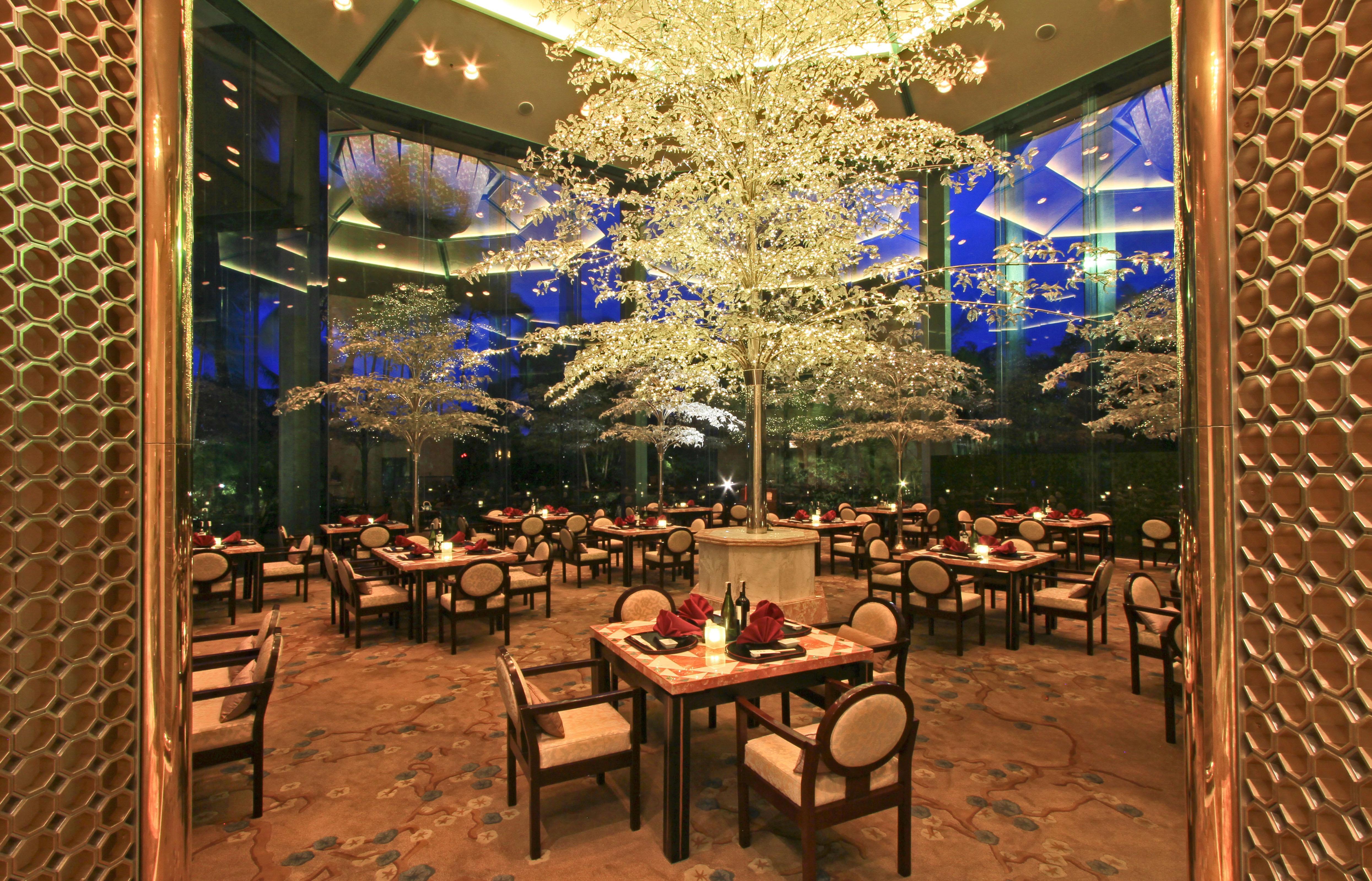 Diamond Hotel Philippines Manila Exterior foto