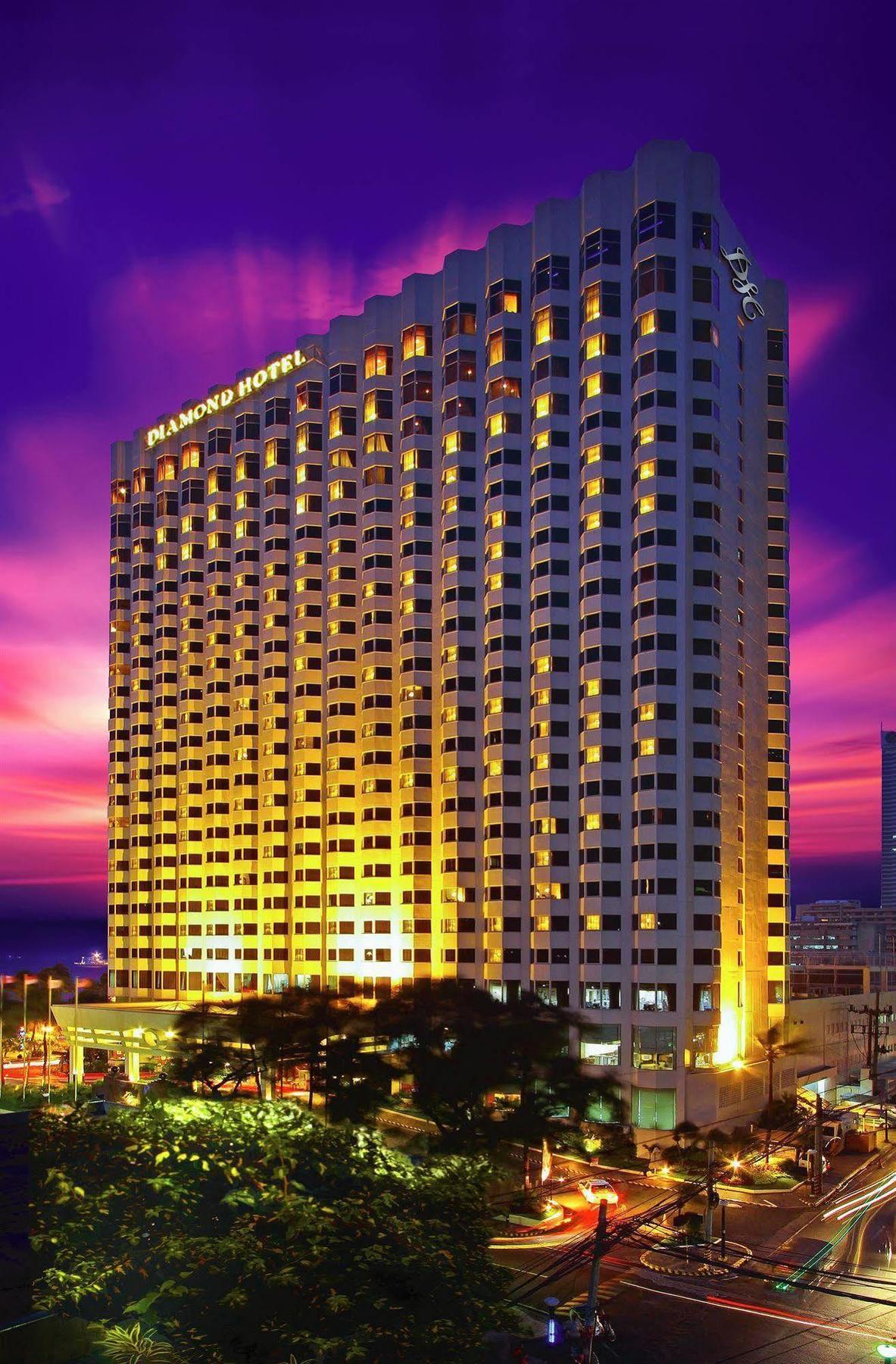 Diamond Hotel Philippines Manila Exterior foto